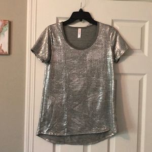 Lularoe Elegant Classic Tee